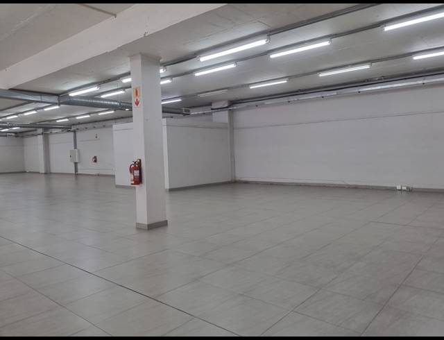 257M² RETAIL TO LET IN RIVERSIDE PARK